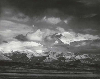 Illustration for article titled Un astrónomo resuelve el misterio de una famosa fotografía de Ansel Adams
